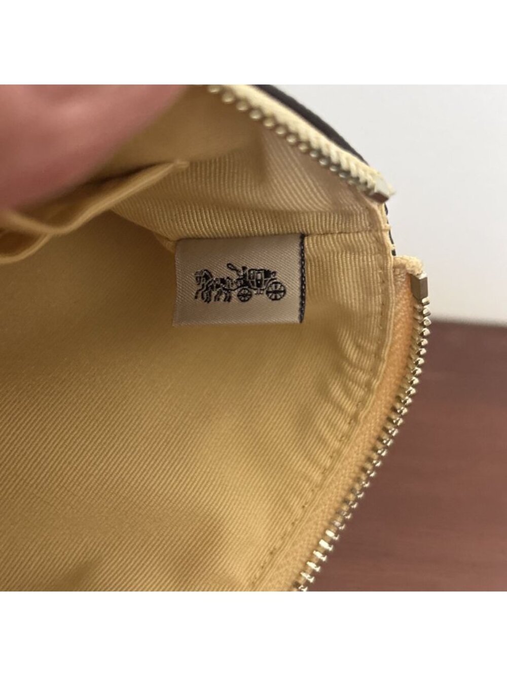 Coach Retro Yellow Leather Wristlet Corner Zip Wallet Small Clutch #58032 - Picture 10 of 11